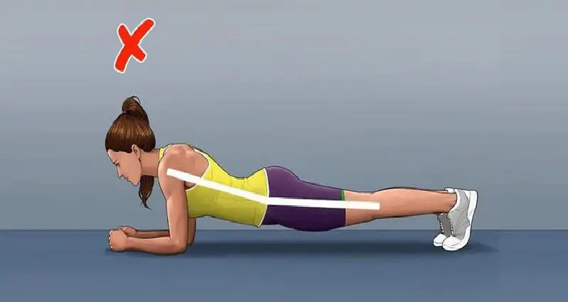 Tập plank bị đau lưng